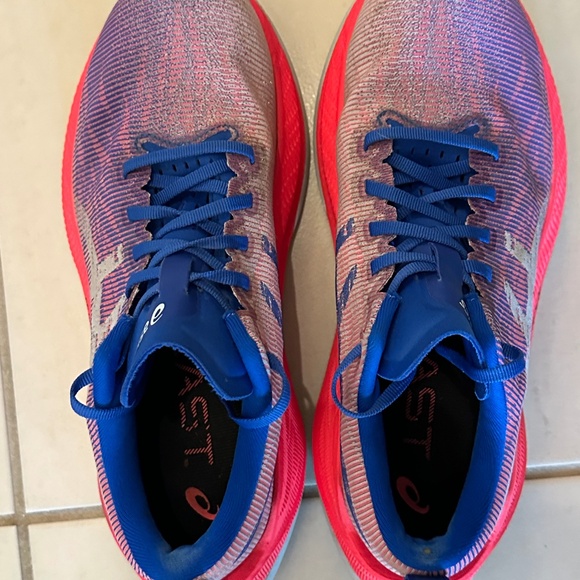ASICS Superblast - Picture 1 of 2